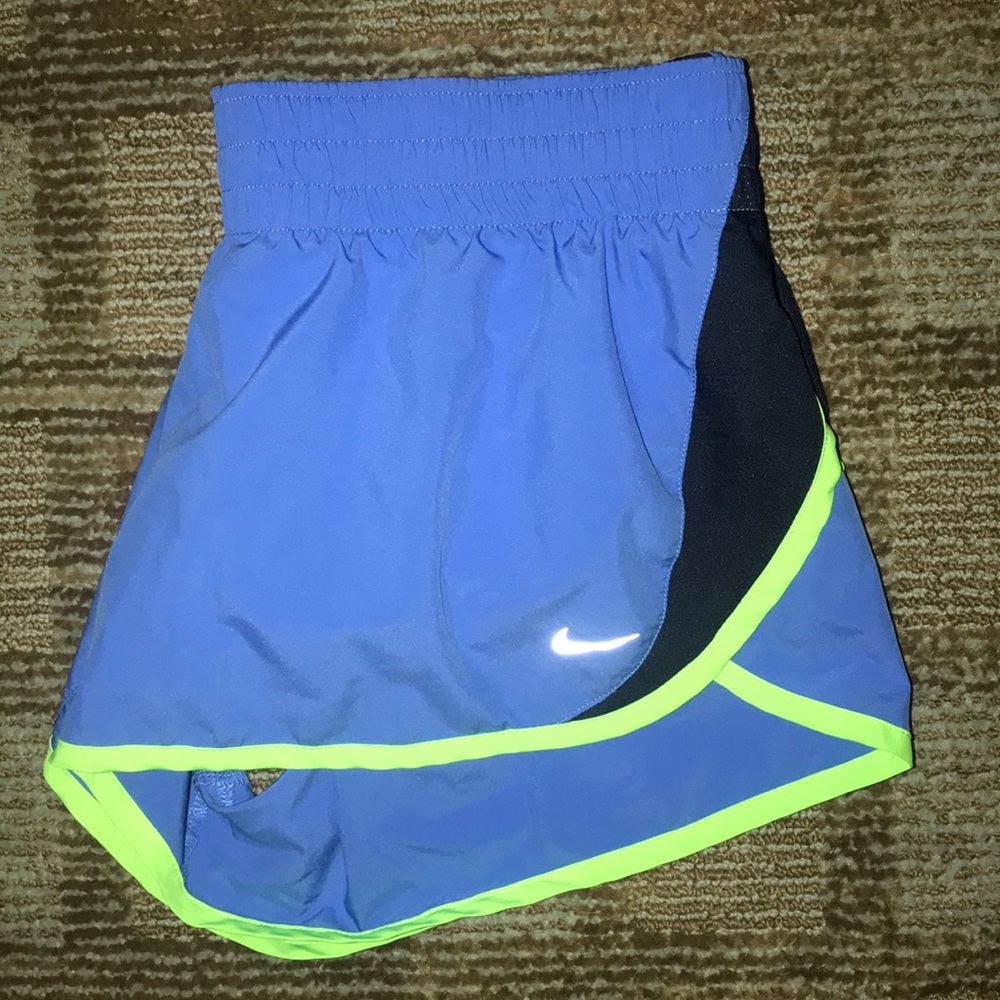 Running shorts